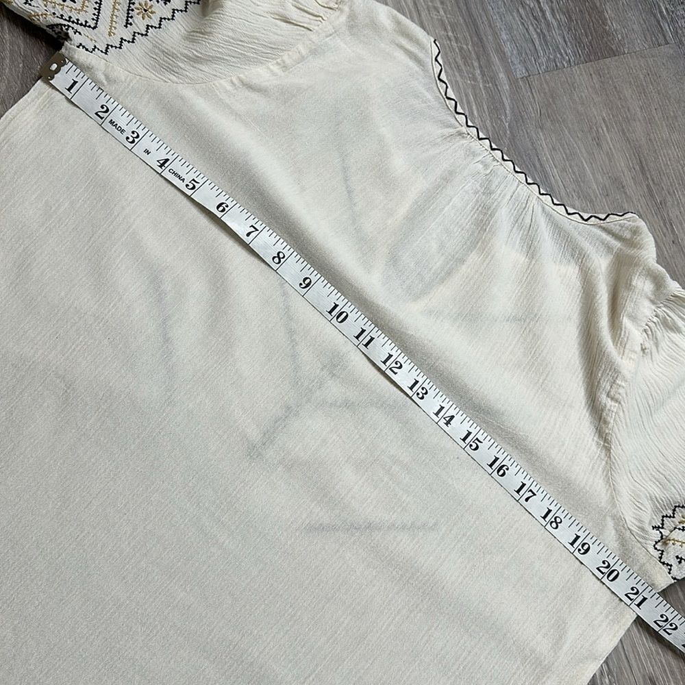 Madewell XS | Embroidered Peasant Top | like new, no flaws! Color- antique cream - Picture 11 of 15